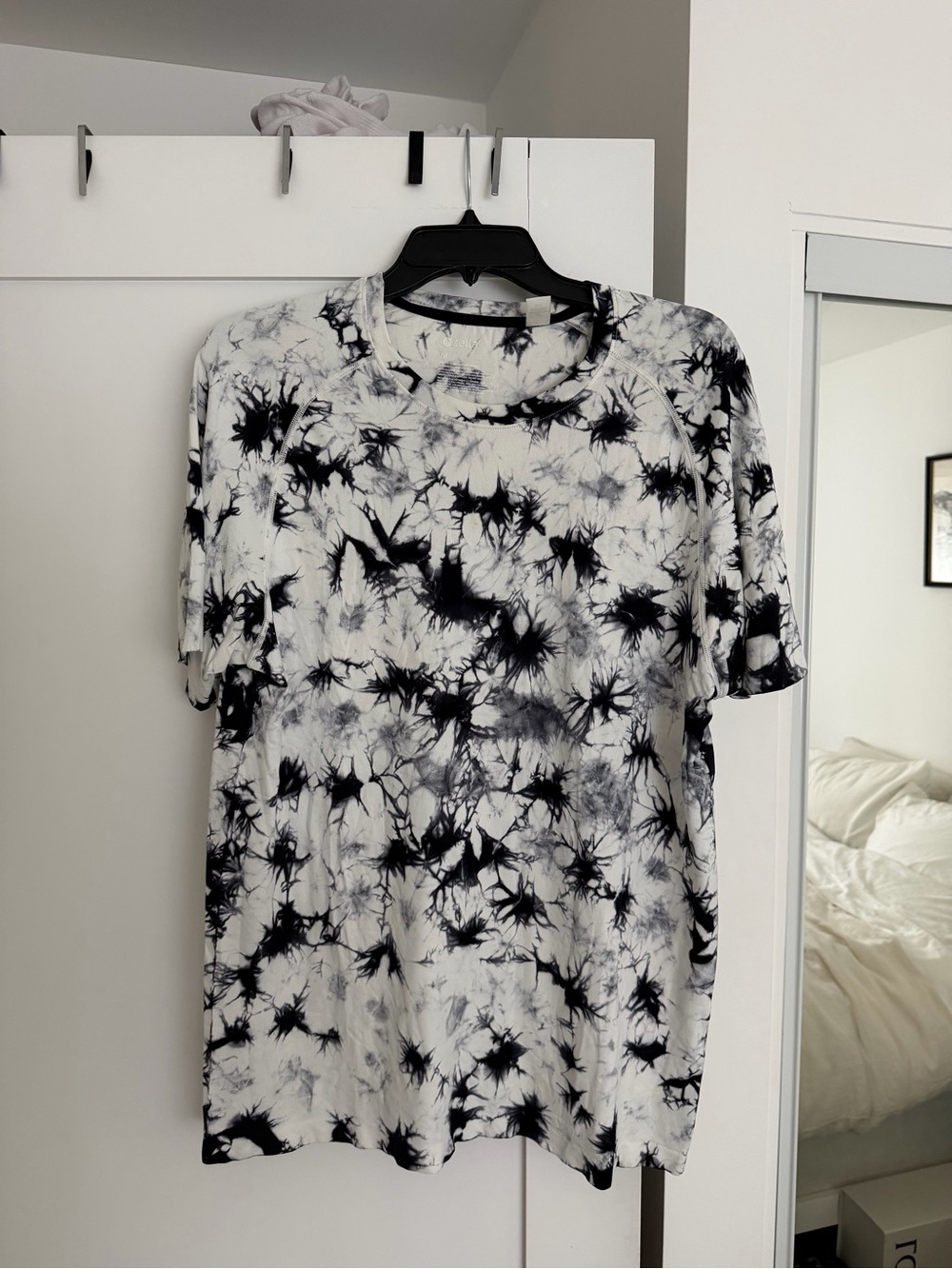 Zella Black & White Tie-Dye Short Sleeve Workout Tee